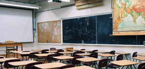 Директори на училища предлагат пълна отмяна на изпитите след 4. и 10. клас