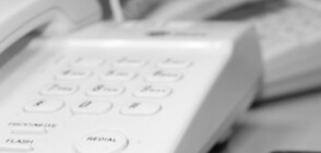 Общини и болници разкриват телефонни линии за оказване на психологическа помощ