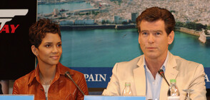 Пиърс Броснан спасил живота на Холи Бери