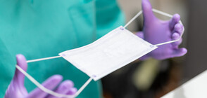 Жената на Боян Петров помага на лекарите, борещи се с COVID-19 (СНИМКИ)