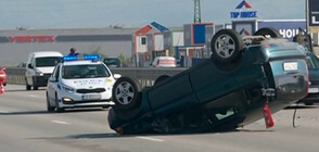 Катастрофа между камион и автомобил в София (ВИДЕО)