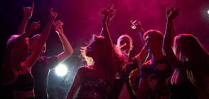 Исландия отваря дискотеките, баровете и фитнес залите