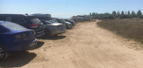 Полицията провери паркират ли коли върху дюните на плаж "Крапец"