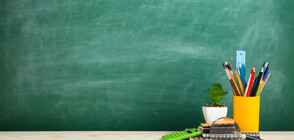 ОТ 1 ЯНУАРИ: Стартовата заплата за учители става 1260 лв.