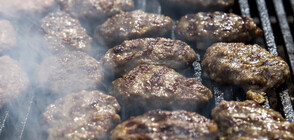 Намаляват водата в кюфтета и кебапчета