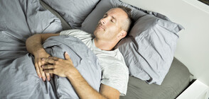 Спането по гръб вреди повече от алкохола и цигарите