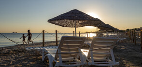 Ще има ли безплатни чадъри и шезлонги на плаж „Крайморие”