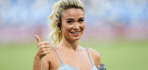 Ослепителна италианска журналистка показа сексапил дори и с маска на лицето (СНИМКИ)