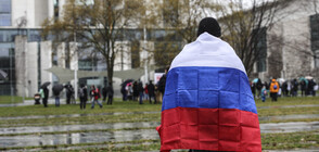 СЛЕД ПРОТЕСТИТЕ: Пред затворите в Русия се извиха опашки