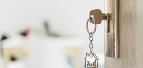 СЛЕД РЕПОРТАЖ НА NOVA: Ще върнат ли жилището на психично болен мъж от Казанлък?