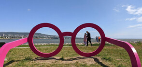 Във Варна гледат морето през розови очила (ГАЛЕРИЯ)