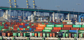 Трима ранени и двама в неизвестност при инцидент с товарен кораб в Испания