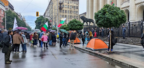 Поредна вечер протестиращи искат оставката на Гешев (ВИДЕО)