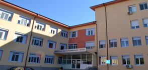 Болницата в Казанлък спира приема на пациенти с COVID-19