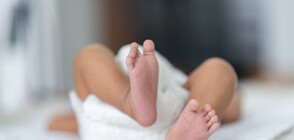 Защо няколко столични болници си препращат бебе на 20 дни с COVID-19?
