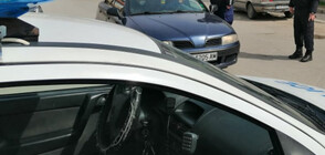 Полицията в Сливен издирва двама души