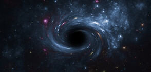 Заснеха черна дупка, която не поглъща звезди, а ги създава (СНИМКИ)