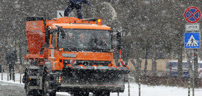 137 машини обработват пътните настилки в София