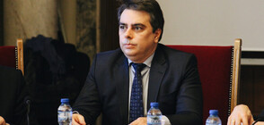 Финансовият министър е уверен, че България ще приеме еврото