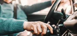 98-годишен шофьор блъсна 81-годишен пешеходец