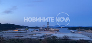 Екип на NOVA следи операцията по преместването на пламналия ферибот (ВИДЕО+ СНИМКИ)
