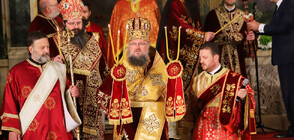 Православният свят посрещна Христовото Възкресение (ОБЗОР)