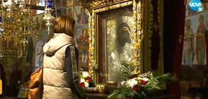 Литийно шествие с чудотворната икона в Бачковския манастир (ВИДЕО)
