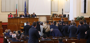 Депутатите изслушват Кирил Петков на парламентарния контрол