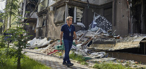 Бен Стилър посети Украйна, срещна се с бежанци в Полша (ВИДЕО)