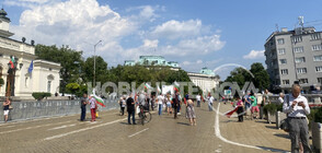 Протестиращи от „Възраждане” блокираха бул. „Цар Освободител” (ВИДЕО+СНИМКИ)