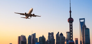 Китайският самолет С919 започва да изпълнява граждански полети