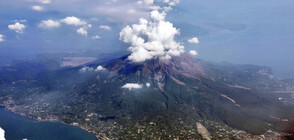 В СЪРЦЕТО НА ВУЛКАНА: Кадри от изригващия в Япония Сакураджима (ВИДЕО+СНИМКИ)