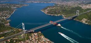 Кораб, пътуващ за България, затвори Босфора