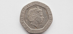 Великобритания пуска серия монети с подписа на Елизабет II (ВИДЕО+СНИМКИ)