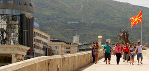 Неизвестни посегнаха на дигитален паметник на Григор Пърличев в Охрид