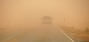 Мощна пясъчна буря връхлетя Дубай (ВИДЕО)