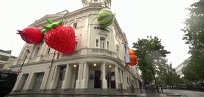 Гигантска плодова инсталация се появи в центъра на Лондон (ВИДЕО)