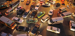 "Анонимните" хакнаха най-голямата таксиметрова фирма в Русия (ВИДЕО)