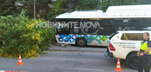Катастрофа с автобус в София, има ранени, сред които и дете (ВИДЕО+СНИМКИ)