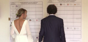 Италиански младоженци започнаха семейния си живот с пътуване до избирателната секция (ВИДЕО)