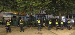 Петима тежко ранени полицаи по време на протест пред иранското посолство в Лондон