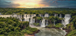 Хиляди туристи се любуваха на гледката от препълнените водoпади Игуасу