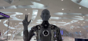 Хуманоиден робот посреща посетителите в музей в Дубай (ВИДЕО)