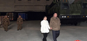 На площадка за ракети: Ким Чен Ун показа дъщеря си (ВИДЕО+СНИМКИ)