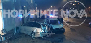 Пиян шофьор се удари в спирка, две коли и магазин във Велико Търново