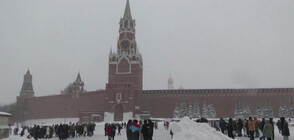 Отменени полети и задръствания в Москва след рекордни снеговалежи (ВИДЕО)