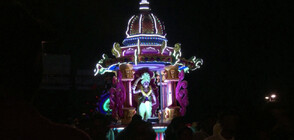 Зрелищният фестивал "Тайпусам" се завърна в Малайзия (ВИДЕО)