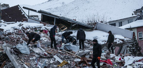 Украйна изпраща 87 спасители в Турция след земетресението