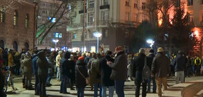Citizens protest in front of Presidency, chant “We Are Bulgaria, EU and NATO”