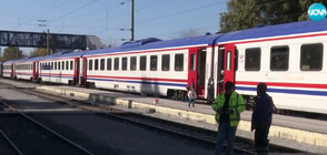 Влакове в Турция станаха подслон за хиляди пострадали след трусовете